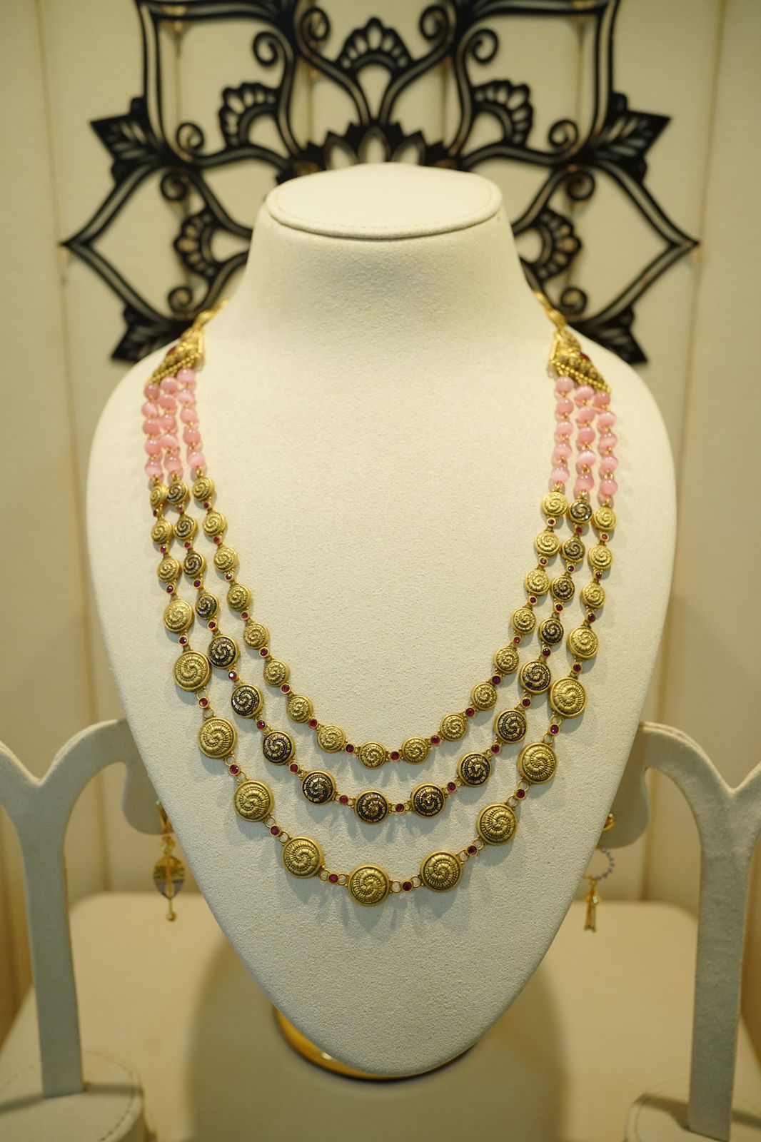 Amiya Gold & Diamonds